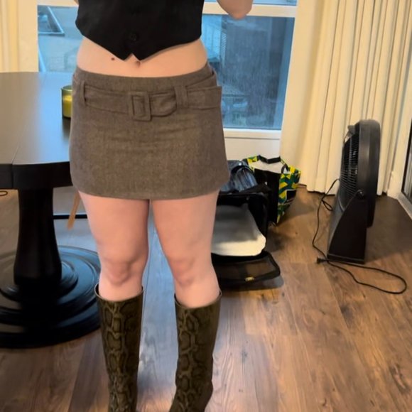 Reformation Belted miniskirt - Picture 2 of 3